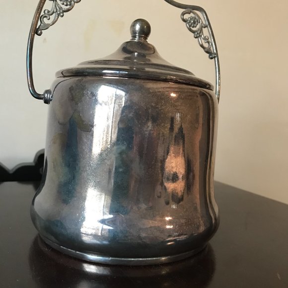 Vintage Etched Silver Ice Bucket w/ Lid - Victoria Silver Plate - Picture 2 of 7